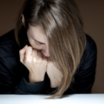 Mărturisirile emoționante ale unei românce, îngrijitoare, în Italia: „Așteptam seara, ca să iau o bucată de pâine, să o mănânc cu..