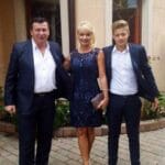 Aurel Tămaș a divorțat de fosta lui soție după 20 de căsnicie. Cei doi soți au hotărât să pună capăt relației lor, iar motivul ar fi noua parteneră a cântărețului de muzică populară.