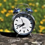 Se mai schimbă ora în 2025? Ce trebuie să știe românii despre ora de primăvară