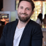 Dani Oțil a dezvăluit ce salariu poate avea o persoană care spală vasele în restaurant. Cum i-a bătut obrazul lui Bobonete!