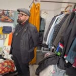 Ce a putut găsi Piedone într-un „second hand” din Arad: „Ăștia-s mari și pentru mine”