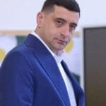 George Simion anunță că va contesta rezultatul alegerilor prezidențiale: „România a fost trădată. Nu ne oprim aici!”
