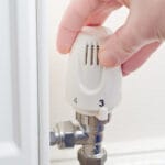 Cum să scazi costurile facturilor la încălzire. Trucuri pe care trebuie să le știe toți românii