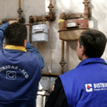 Distrigaz dă vina pe oameni pentru explozia din București. Cineva ar fi rupt sigiliul. Locatarii blocului au sunat la 112 cu 24 de ore înainte de explozie, să reclame mirosul de gaze