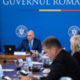 Proiectul care interzice cumulul pensie-salariu, în discuții. Cât vor pierde românii care muncesc după ce au ieșit la pensie