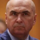 S-a decis ce se întâmplă cu românii care iau și pensie, și salariu de la stat. Guvernul schimbă regulile pentru bugetari