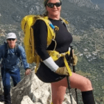 Tragedie în Spania. O româncă a murit după ce a căzut în gol în timp ce escalada cel mai înalt vârf muntos