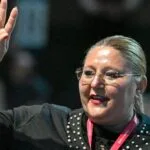 Ce riscă Diana Șoșoacă după ce a vorbit cu Vladimir Putin. Explicațiile specialiștilor