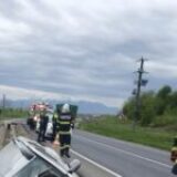 Accident rutier grav pe DN1. O mașină s-a răsturnat într-un șanț, la ieșirea din Codlea spre Vlădeni