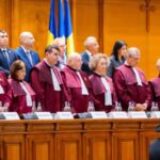 CCR schimbă regulile din Legea salarizării. Sporul care trebuie acordat peste plafonul stabilit în administrația locală