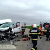 Accident grav în Neamț. Un microbuz, un autotren și o cisternă cu motorină s-au ciocnit