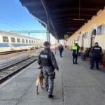 Descoperire tragică lângă Gara de Nord din Reșița. Un tânăr de 27 de ani a fost găsit fără viață