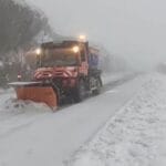 Ninge în România, iar drumarii au ieșit cu utilajele de deszăpezire. Transfăgărășanul, acoperit de zăpadă