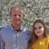 Mihai și fiica lui, Denisa, au murit într-un accident de muncă în Irlanda. Tragedia s-a produs chiar la aniversarea căsătoriei părinților tinerei