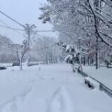 Vremea se schimbă radical în România! Vin ploile, vântul puternic și ninsorile. Zonele în care se răcește cel mai mult
